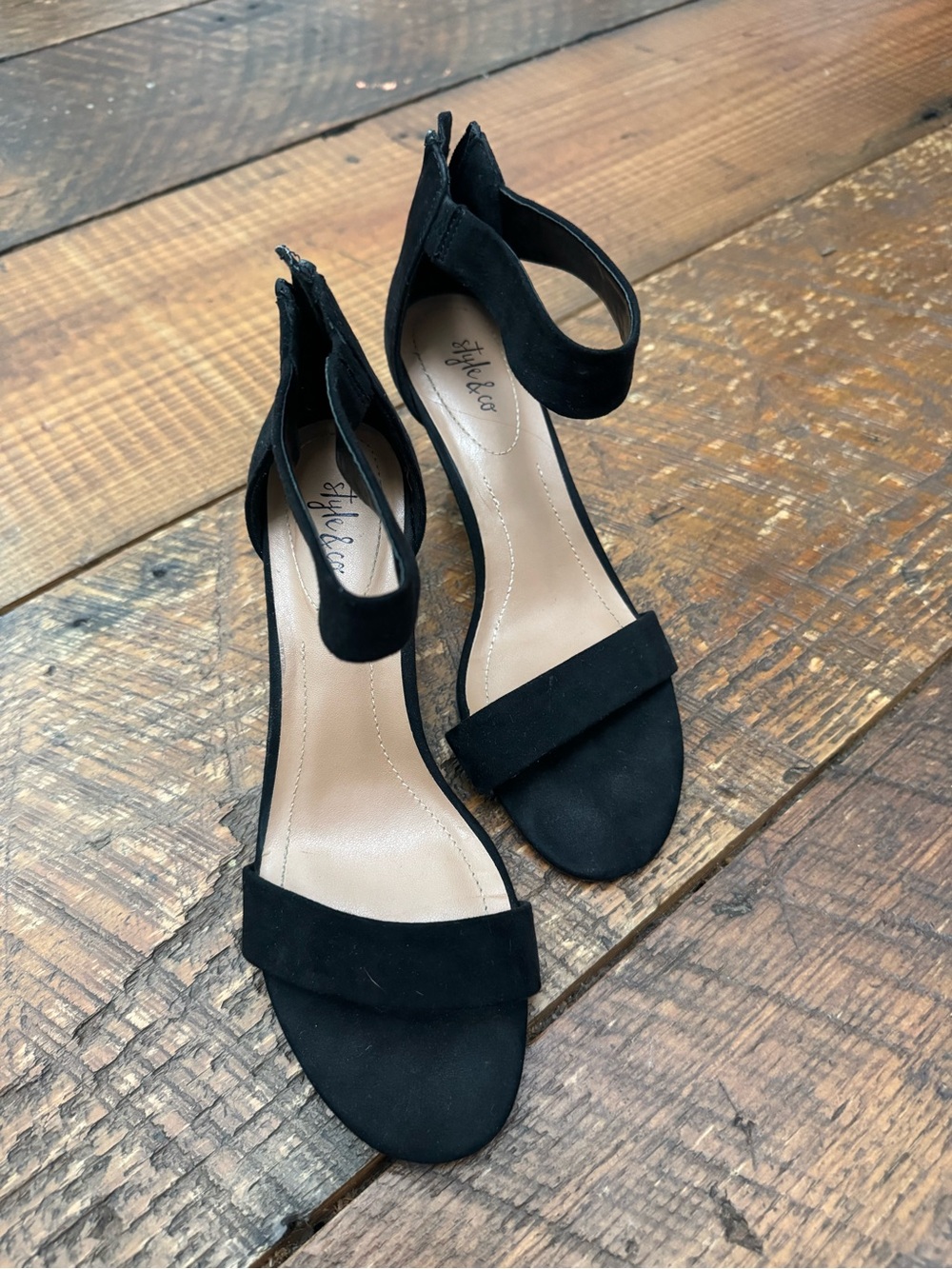 Black Velvet Heels Size 7.5